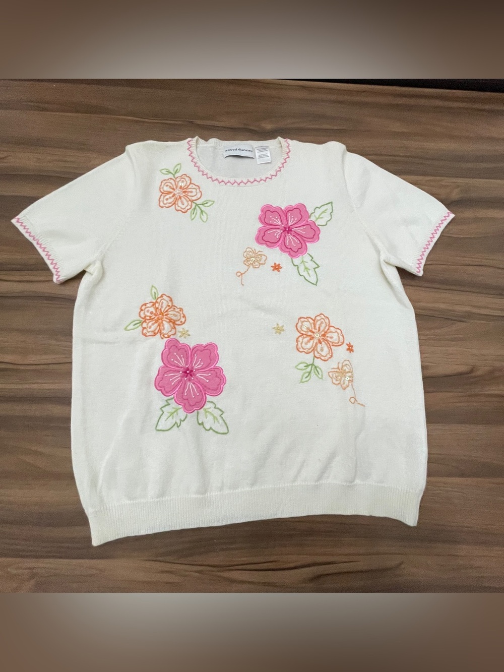 Alfred Dunner White Floral Embroidered Grandma Core Sweater Pink/Orange Accents